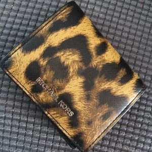 Michael kors leopard wallet